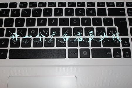 开个广告招牌店大概多少钱，做一个门店的广告牌多少钱