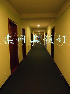 携程网火车票预订官网(抢火车票“光速”加速包竟比12306慢，用户起诉携程称“无效加速”要求退费)