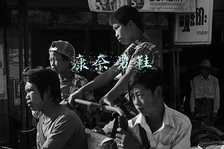 康奈男鞋属于什么档次(2016中国鞋业盛典——2016年度十大男鞋品牌榜单揭晓)
