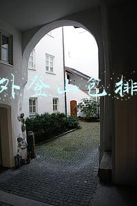 登山背包品牌排行榜(登山包怎么选？来自户外驴友们推荐的几款背包)