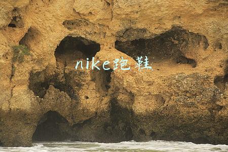 nike跑鞋性价比之王(跑鞋只认耐克阿迪？看看这5双，都是超高性价比)