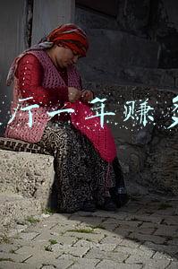 8台球厅一年赚多少钱
