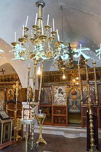 开个童装店大概需要多少钱进货；做童装，第一次进货要进多少？