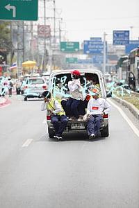 180男生腿长标准表