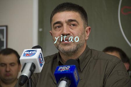 yitao
