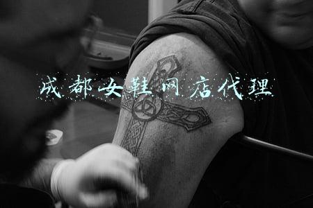淘宝女鞋网店代理(58淘鞋网：网络分销模式，打造淘宝女鞋爆款)