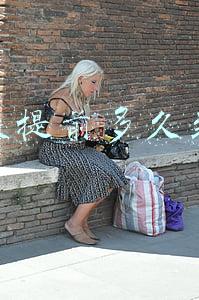 坐高铁提前多久到车站