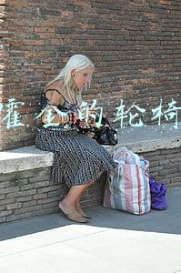 霍金的轮椅是怎么做的(价值600万！揭秘霍金的"轮椅"有多厉害)