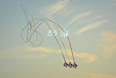 85后