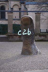 c2b