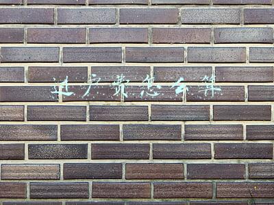 股票过户费怎么算(今日起股票交易过户费下调50% 市场人士：不排除后续仍有利好政策)