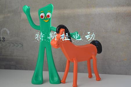特斯拉电动汽车官网(特斯拉官网移除Roadster电动跑车售价，创始人系列也已下架)